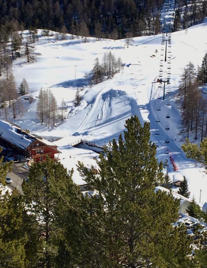 Hotel Piccolo Chalet Claviere Exterior photo